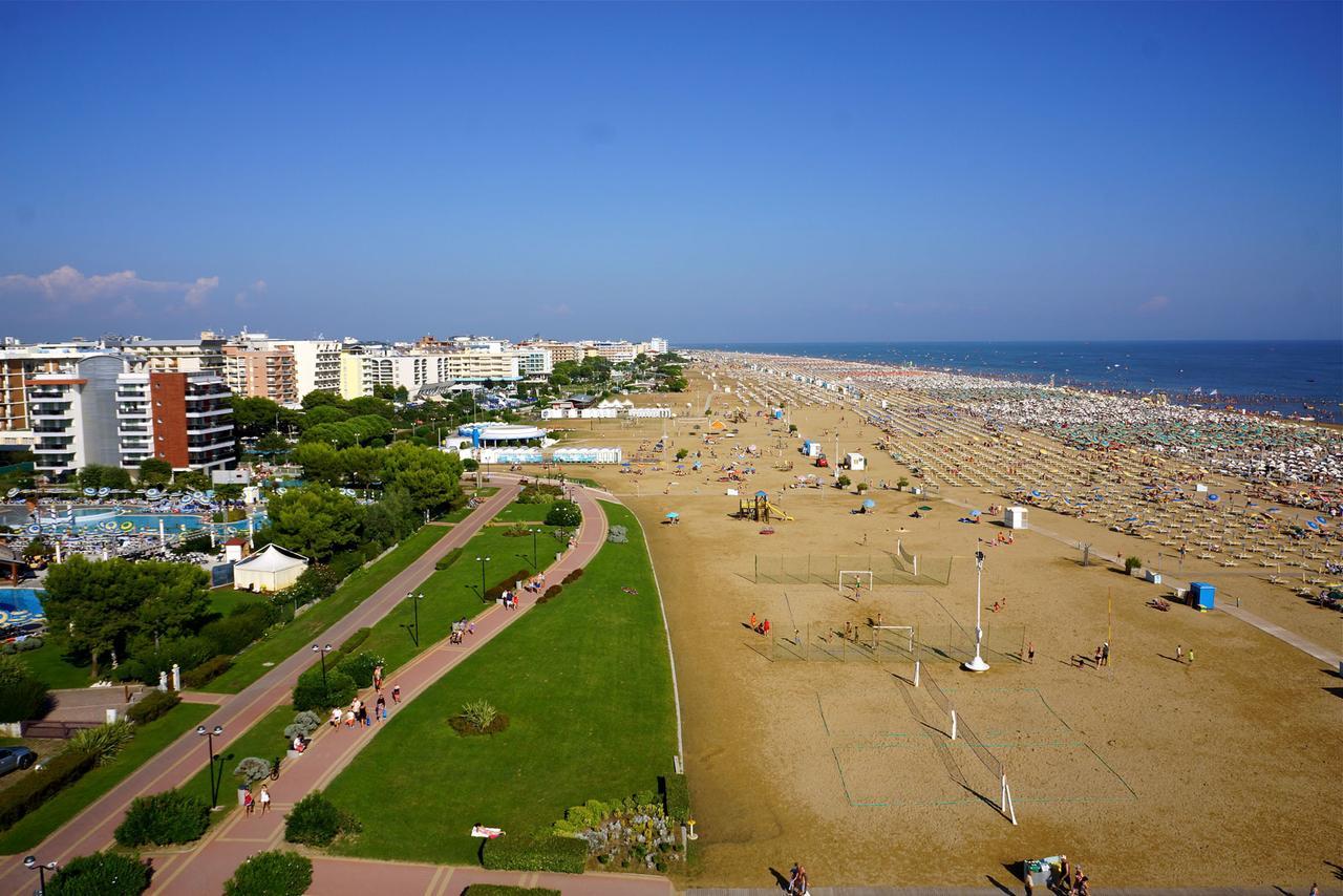 Ivana Belmare Apartaments Bibione Bagian luar foto